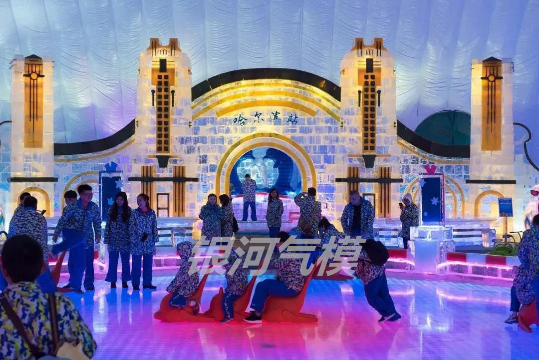 充气冰雕馆-童趣满满！充气冰雕馆的冰雪奇遇记